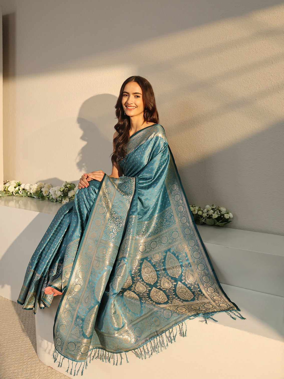 Mameraa Teal Ethnic Woven Design Silk Blend Saree With Unstitched Blouse Piece