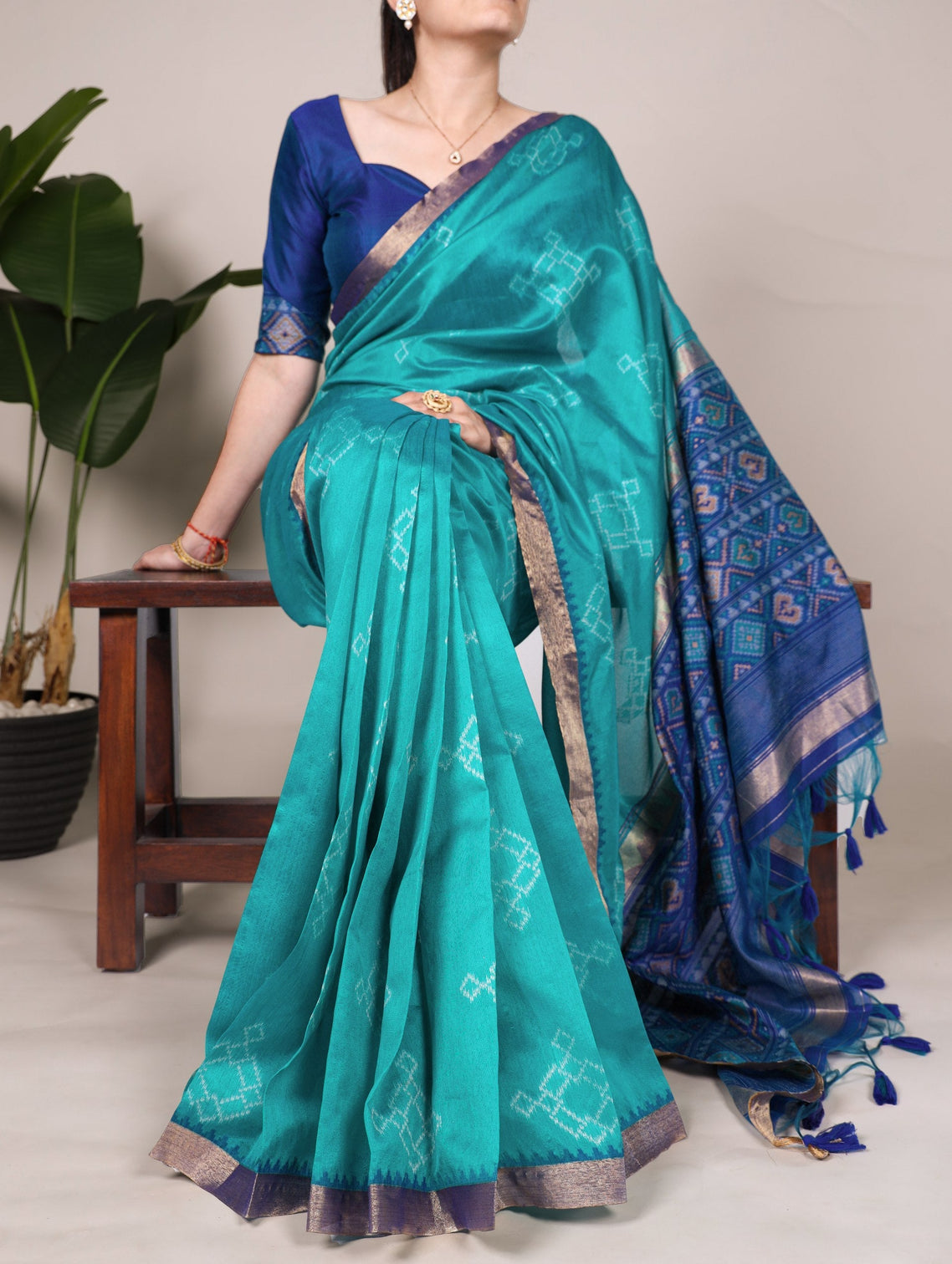 Teal Graceful Jacquard Silk Saree with Printed & Zari Weaving Work
