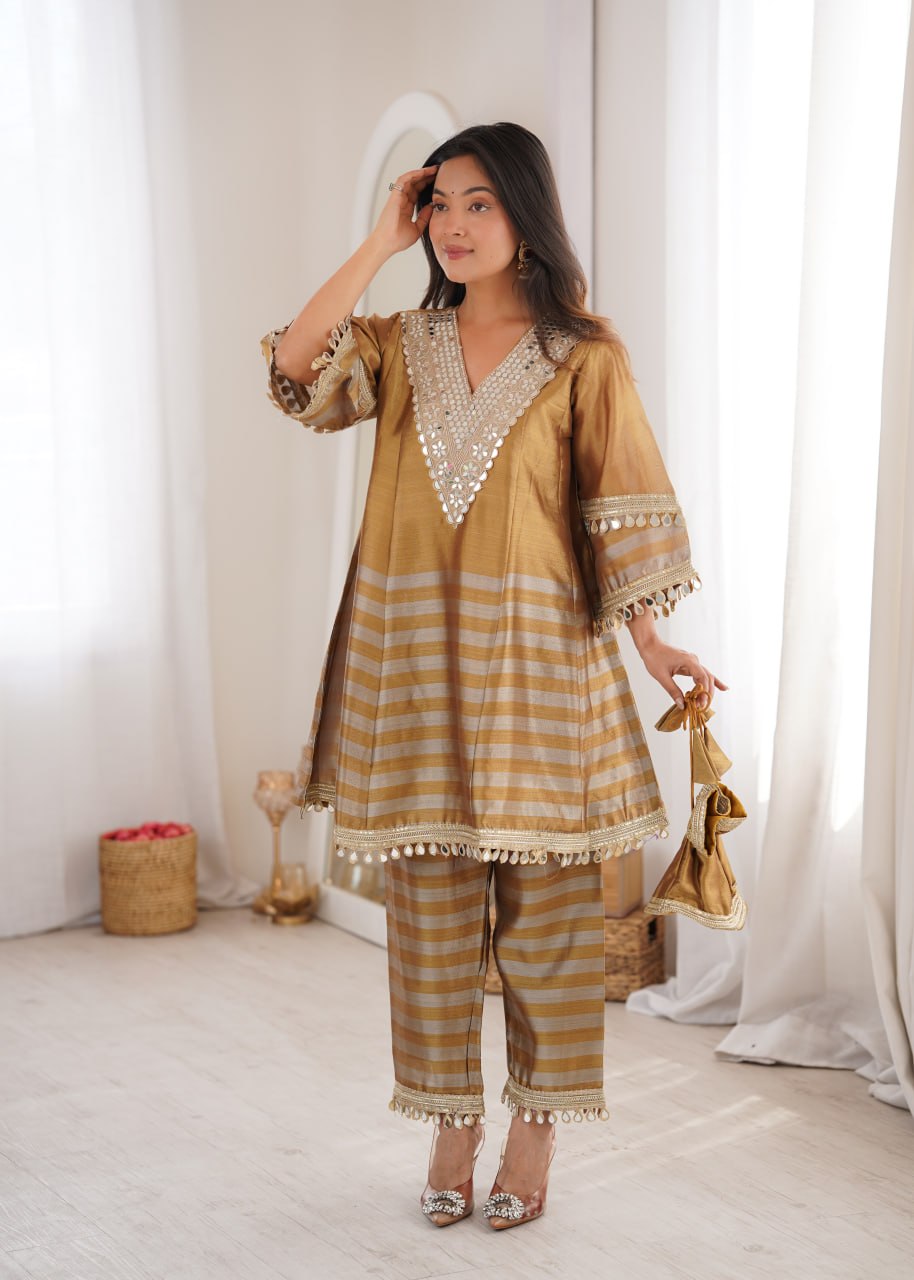 Two-Tone Mirror Work Kurta Set with Batwa