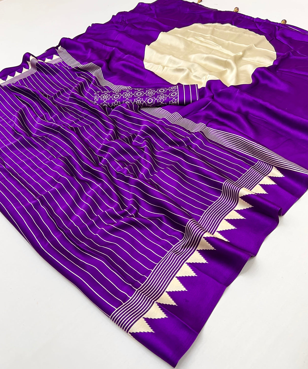 Vihana Graceful Semi Modal Saree for Ethnic Celebrations