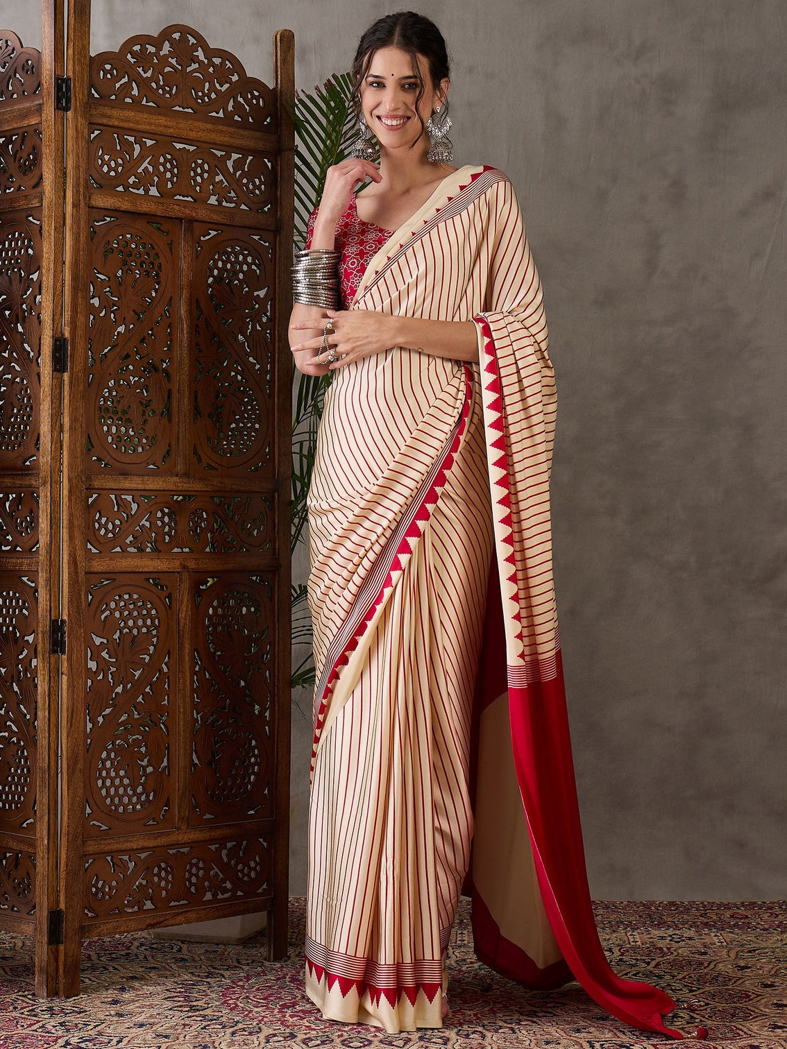 Vihana Graceful Semi Modal Saree for Ethnic Celebrations