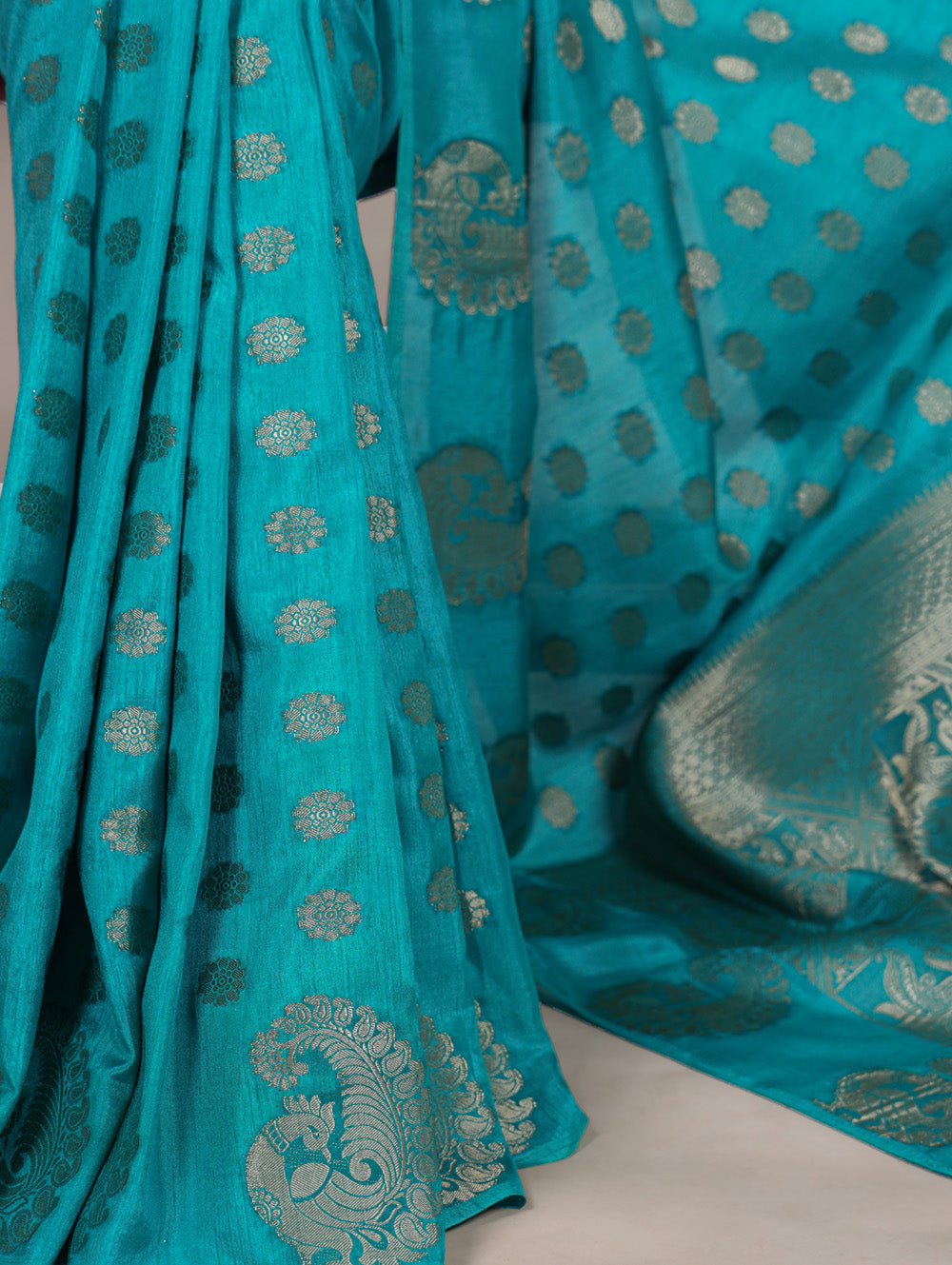 Firozi roop silk saree with zari weaving unstitched lace blouse
