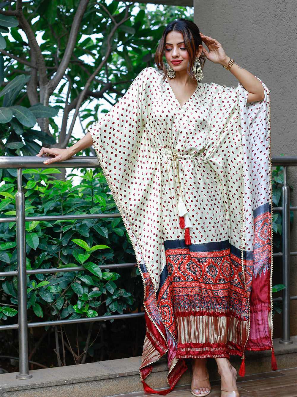 White Color Digital Print Pure Gaji Silk Kaftan