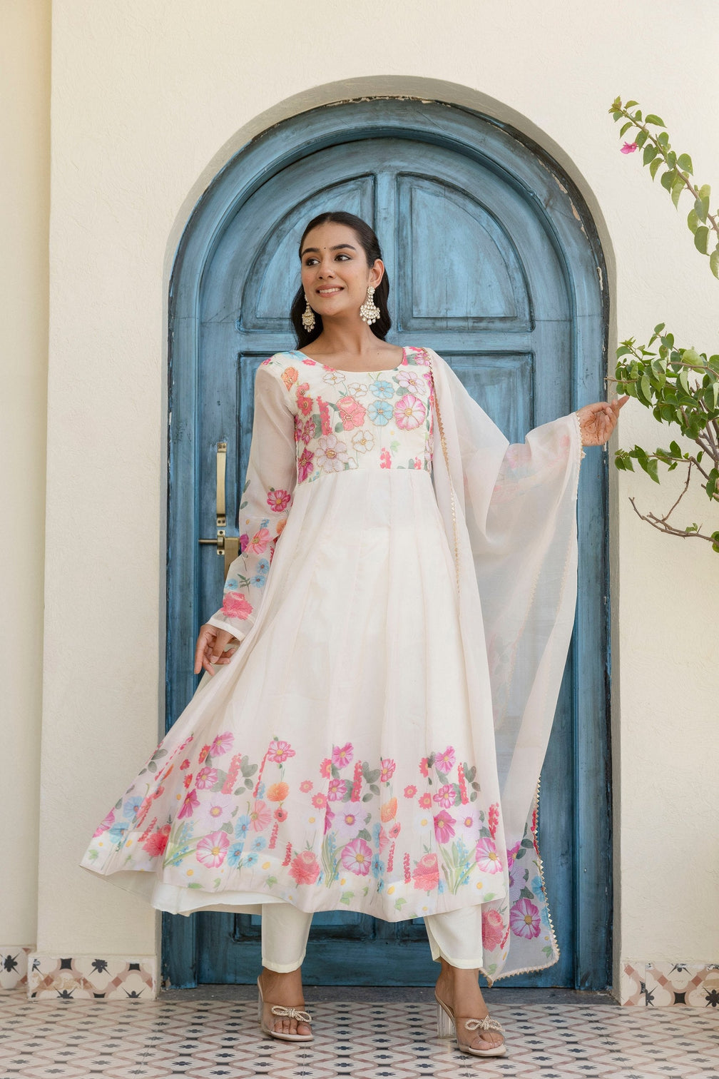 White Floral Digital Printed Organza Silk Anarkali Set with Gota Lace Dupatta – Fully Stitched