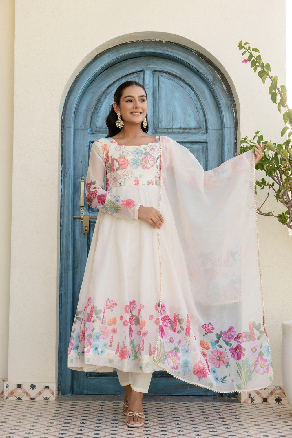 White Floral Digital Printed Organza Silk Anarkali Set with Gota Lace Dupatta – Fully Stitched
