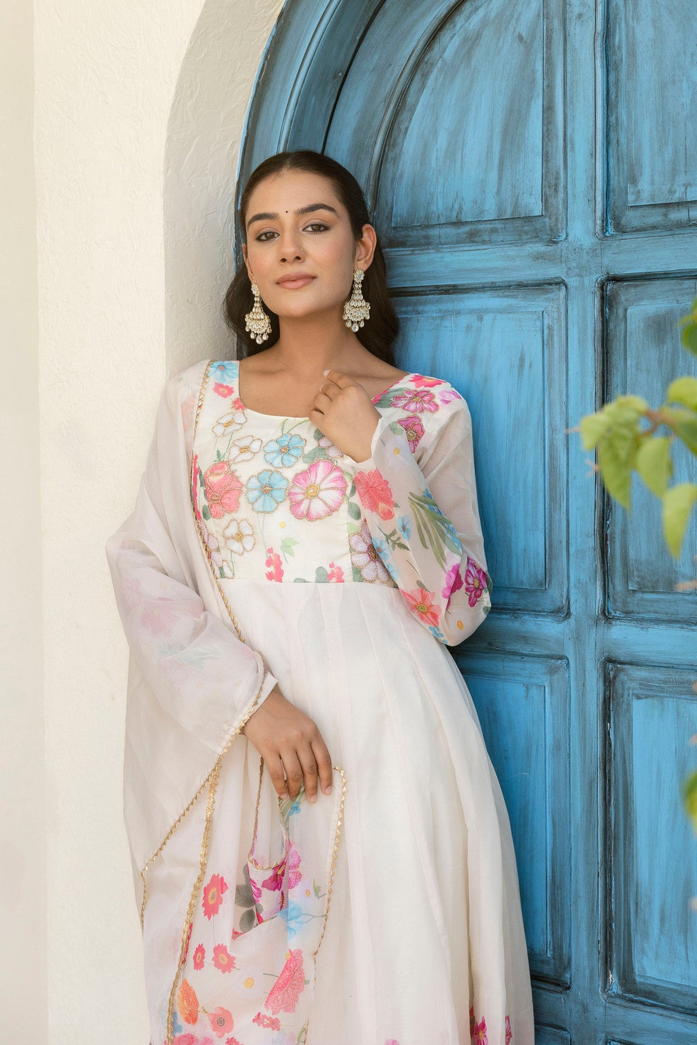 White Floral Digital Printed Organza Silk Anarkali Set with Gota Lace Dupatta – Fully Stitched