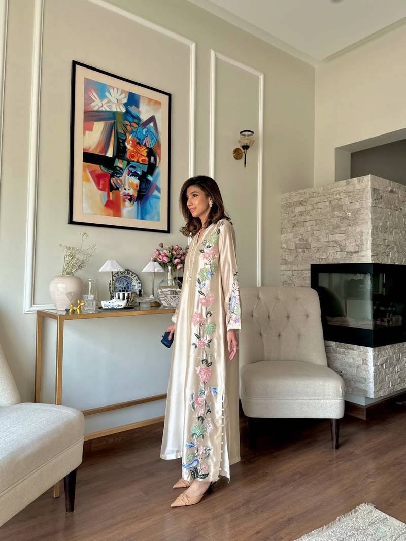 White Glass Embroidered Long Kaftan Set