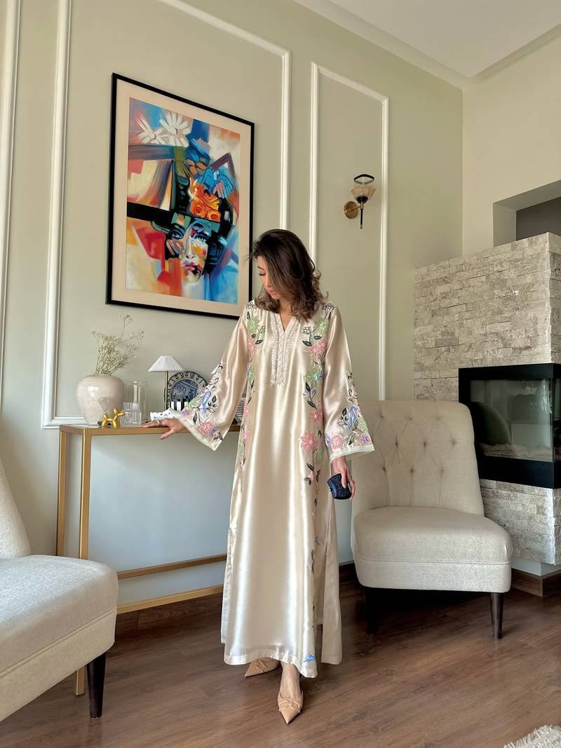 White Glass Embroidered Long Kaftan Set
