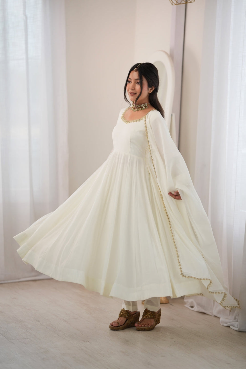 White Heavy Pure Mal Chanderi Anarkali Gown