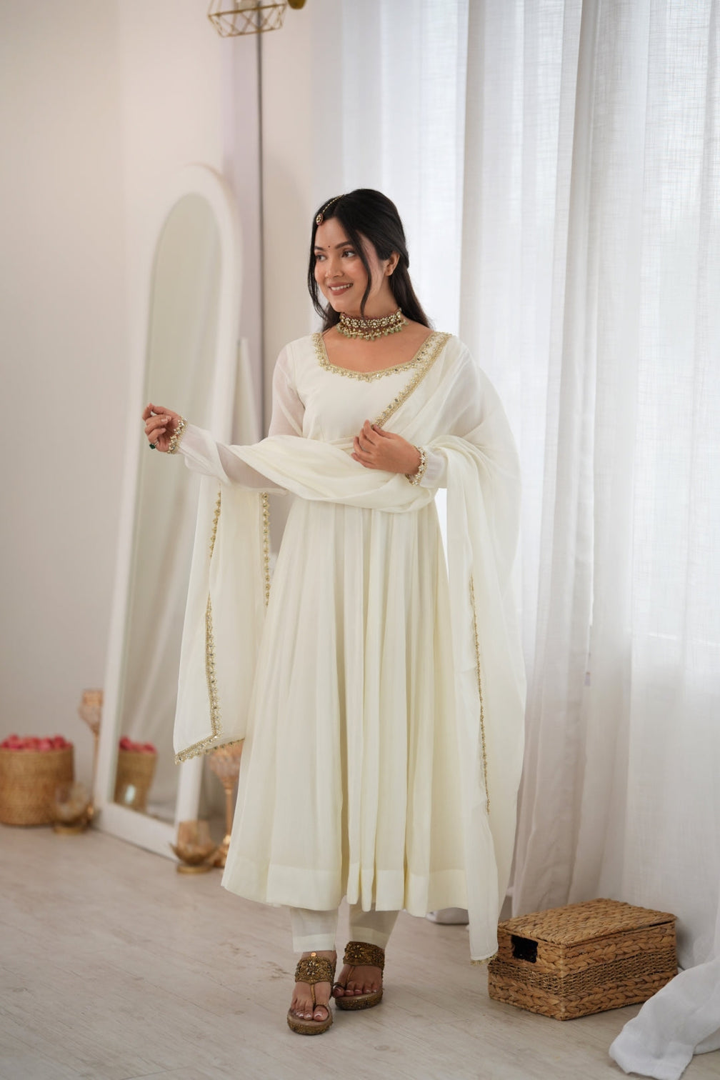 White Heavy Pure Mal Chanderi Anarkali Gown