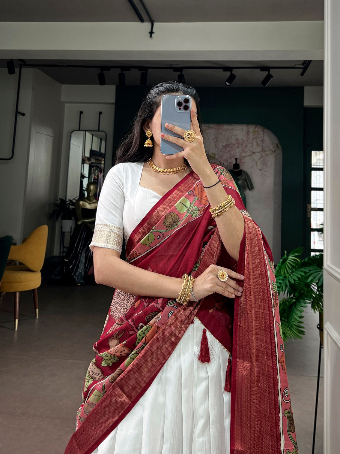 White Kanjivaram Zari Lehenga set