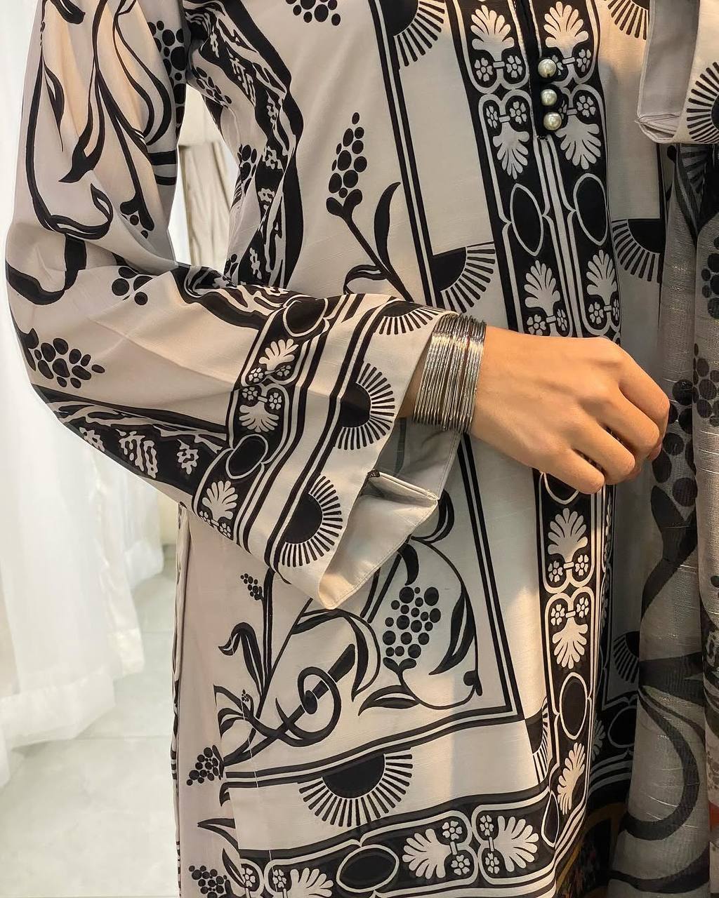White Pure Natural Crepe Digital Printed Kurti Plazzo Set with Chiffon Georgette Dupatta – Fully Stitched
