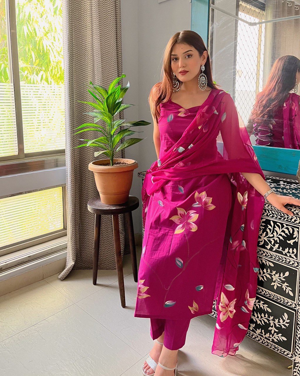Wine Hot Elegant Floral Handpainted Straight Cut Suit