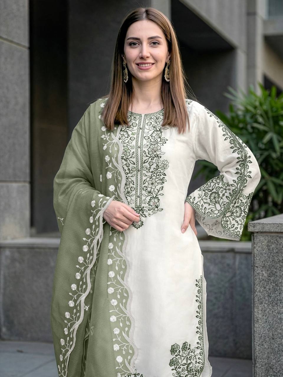 Women's Roman Glass Palazzo Set