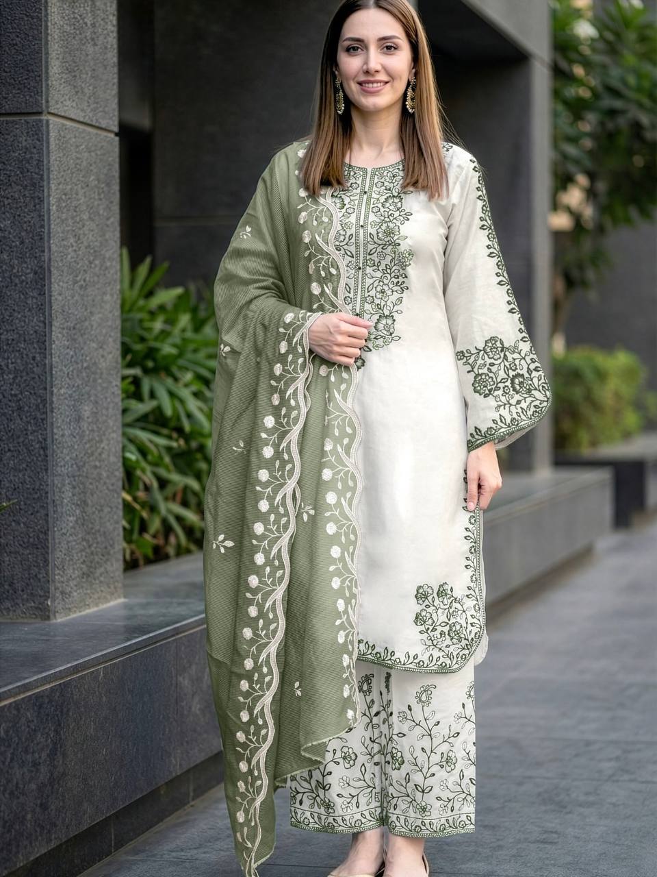 Women's Roman Glass Palazzo Set