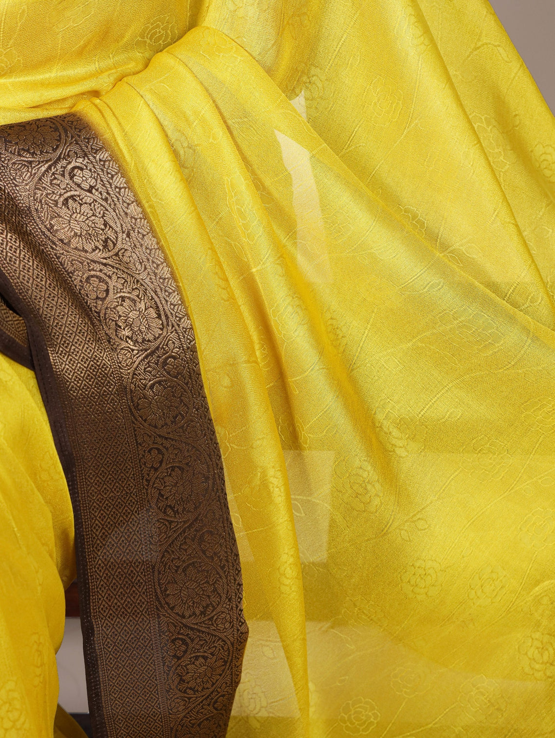 Yellow Elegant Marsh Mello Zari Weaving Saree with Matching Unstitched Blouse – Traditional Festive & Wedding Wear