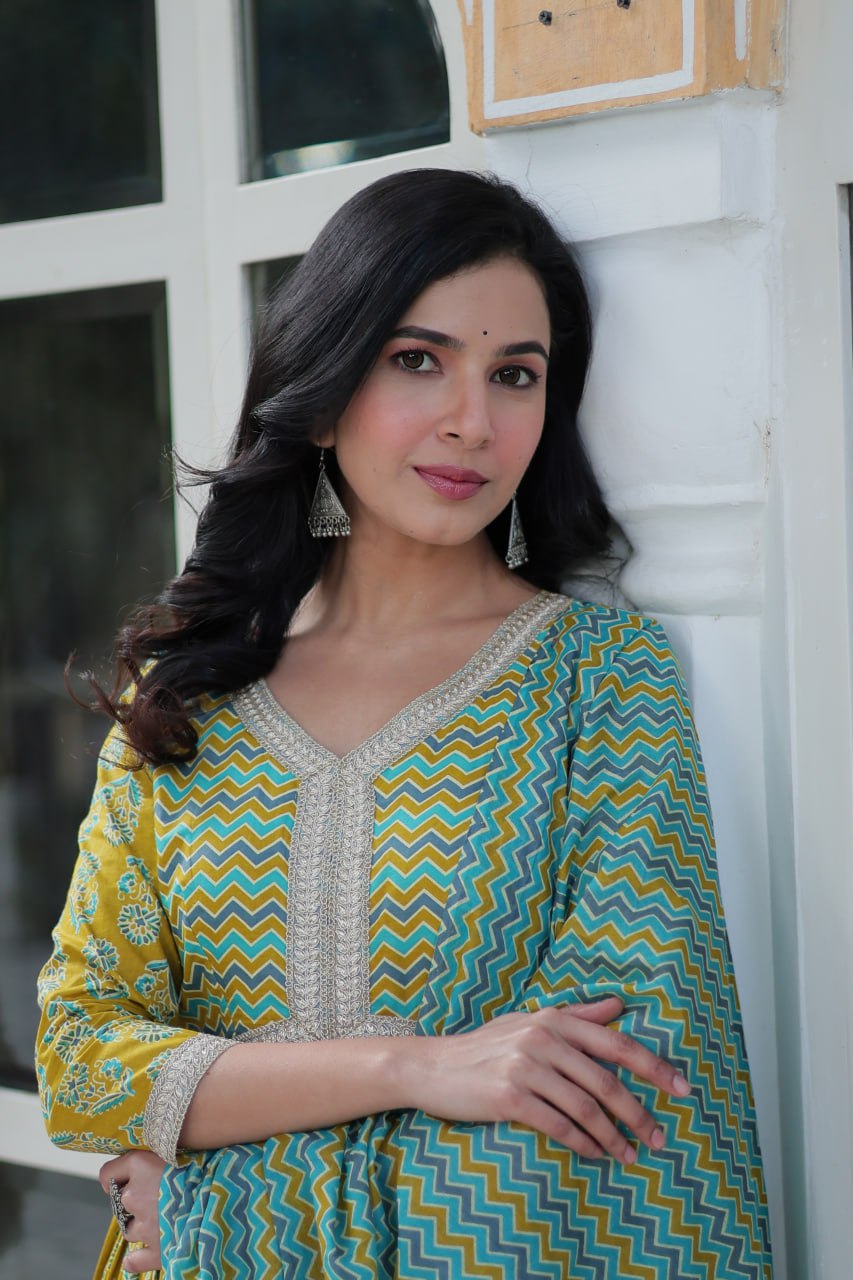 Yellow Elegant Pure Cotton 3-Piece Suit Set for Women Comfortable Fit