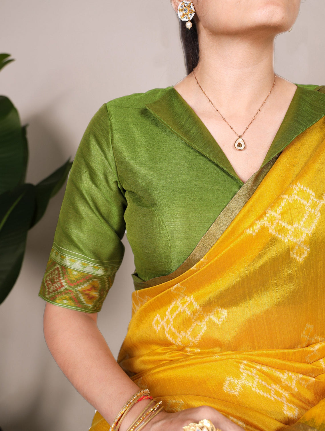 Yellow Graceful Jacquard Silk Saree with Printed & Zari Weaving Work