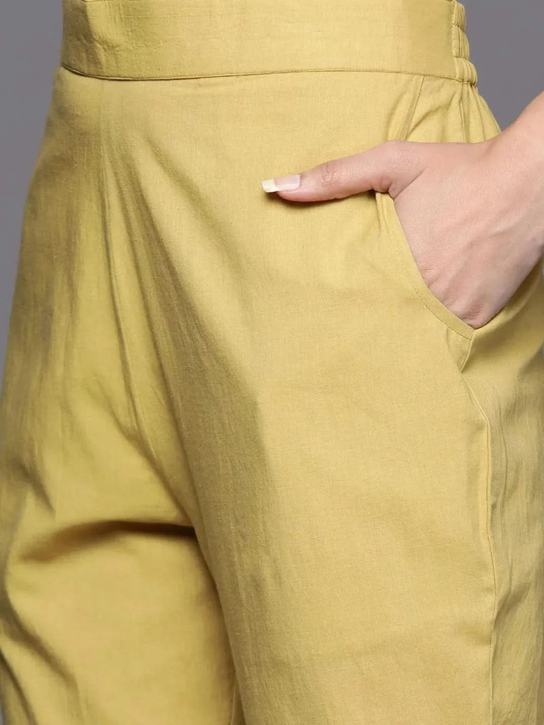Mameraa Yellow Printed Chanderi Silk Straight Kurta With Dupatta