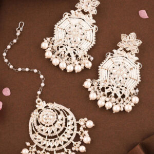 Mameraa Kundan-Studded & Beaded Jewellery Set - Image 1