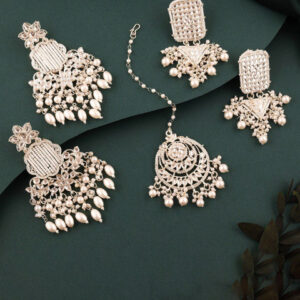 Mameraa Silver-Plated Kundan Stones Studded & Beaded Jewellery Set With Maangtikka - Image 1