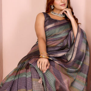 Mameraa Checked Saree with Blouse Piece - Image 2