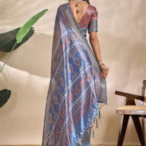 Mameraa Ethnic Motifs Zari Saree - Image 3