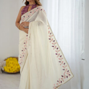 Mameraa Floral Embellished Saree With Blouse Piece - Image 1