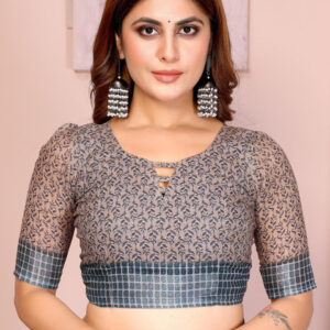 Mameraa Floral Printed Checked Border Saree - Image 7