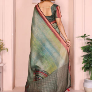 Mameraa Tie and Dye Dyed Saree With Blouse Piece - Image 4