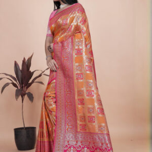 Mameraa Women Ethnic Motifs Woven Design Saree - Image 4