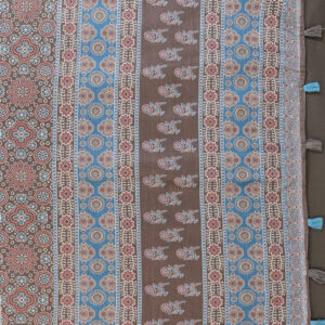 Mameraa Women Floral Printed Saree - Image 6