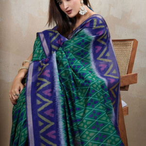 Mameraa Women Floral Printed Zari Saree - Image 2