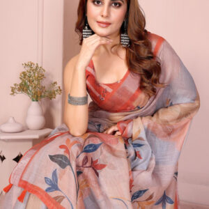 Mameraa Women Floral Printed Zari Saree - Image 4