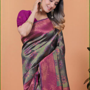 Mameraa Women Floral Saree - Image 2