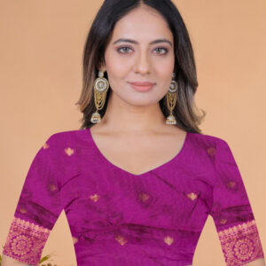 Mameraa Women Floral Saree - Image 6