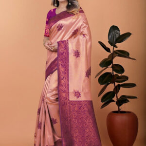 Mameraa Women Floral Woven Design Zari Saree - Image 4