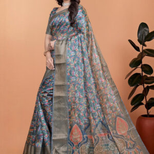 Mameraa Women Floral Zari Saree - Image 4