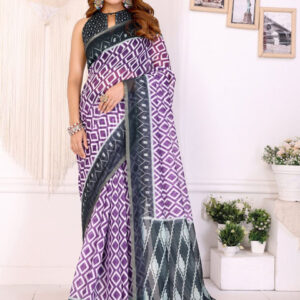 Mameraa Women Geometric Printed Zari Saree - Image 1