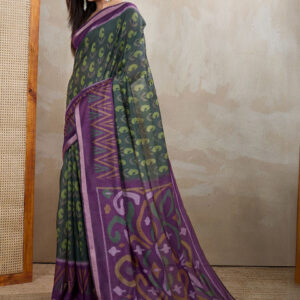 Mameraa Women Paisley Printed Zari Saree - Image 3