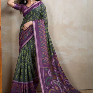 Mameraa Women Paisley Printed Zari Saree - Image 5