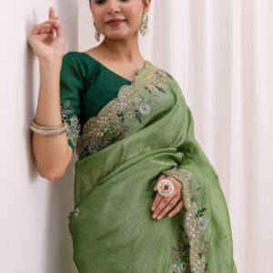 Mameraa Embellished Saree With Blouse Piece - Image 2