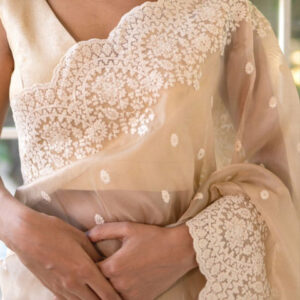 Mameraa Floral Embellished Embroidered Saree - Image 4