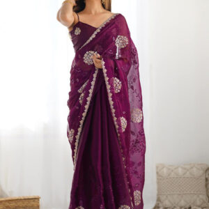 Mameraa Floral Embroidered Embellished Sequinned Saree - Image 5