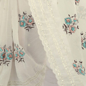 Mameraa Floral Embroidered Saree with Blouse - Image 5