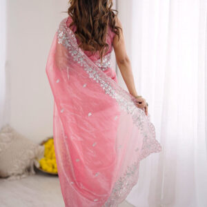 Mameraa Floral Embroidered Sequinned Saree With Unstitched Blouse Piece - Image 3