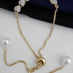 Mameraa Gold-Plated Sparkling Heart Cubic Zirconia Studded Link Bracelet - Image 3