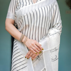 Mameraa Striped Saree With Blouse Piece - Image 7
