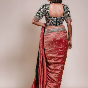 Mameraa Women Floral Embellished Festive Saree - Image 7