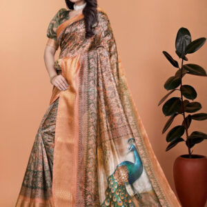 Mameraa Women Floral Saree - Image 2